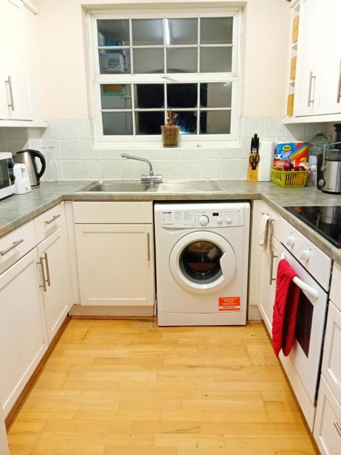 Ensuite Double Room Londra Dış mekan fotoğraf
