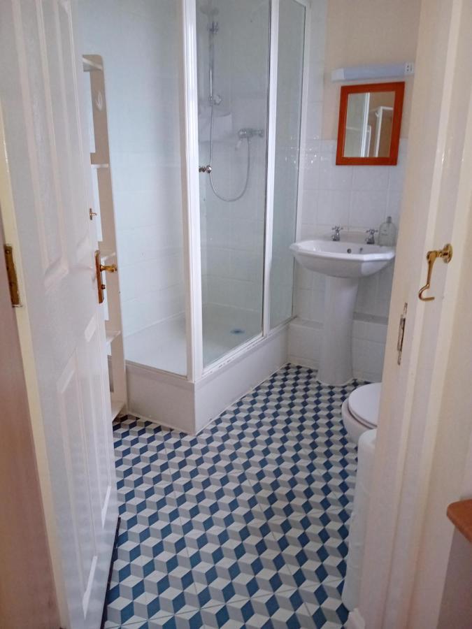 Ensuite Double Room Londra Dış mekan fotoğraf